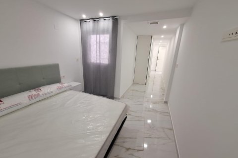 Apartment à louer à Torrevieja, Alicante, Espagne, 85 m2 No. 149401 - photo 14