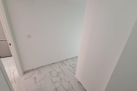 Apartment à louer à Torrevieja, Alicante, Espagne, 85 m2 No. 149401 - photo 2