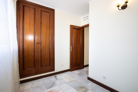 Apartment for sale in Torrevieja, Alicante, Spain 3 bedrooms, 103 sq.m. No. 149400 - photo 28