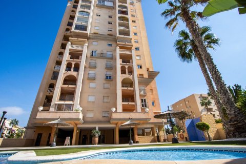 Apartment for sale in Torrevieja, Alicante, Spain 3 bedrooms, 103 sq.m. No. 149400 - photo 30