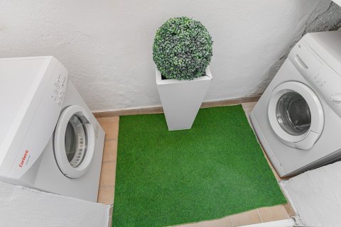 Apartment for sale in Barcelona, Spain 1 bedroom, 43 sq.m. No. 149405 - photo 28