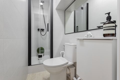 Apartment for sale in Barcelona, Spain 1 bedroom, 43 sq.m. No. 149405 - photo 22