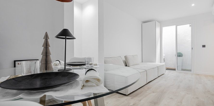 Apartment in Barcelona, Spain 1 bedroom, 43 sq.m. No. 149405