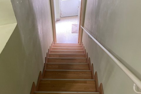 House for sale in Lleida, Spain 3 bedrooms, 119 sq.m. No. 186090 - photo 3