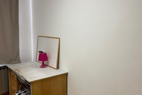 House for sale in Lleida, Spain 3 bedrooms, 119 sq.m. No. 186090 - photo 15