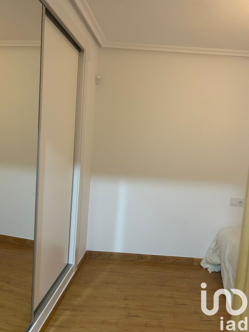 Apartment in La Baneza, Leon, Spain 4 bedrooms, 168 sq.m. No. 186091