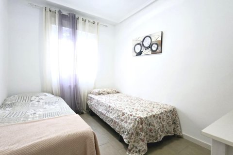 Apartamento en venta en Torrevieja, Alicante, España 3 dormitorios, 74 m2 No. 184207 - foto 6