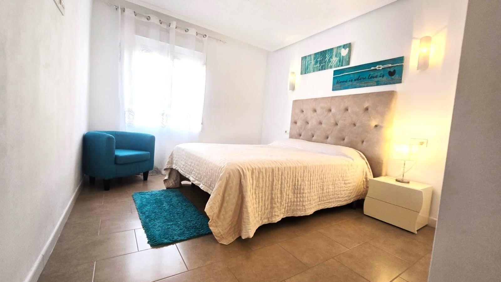 Apartamento en Torrevieja, Alicante, España 3 dormitorios, 74 m2 No. 184207