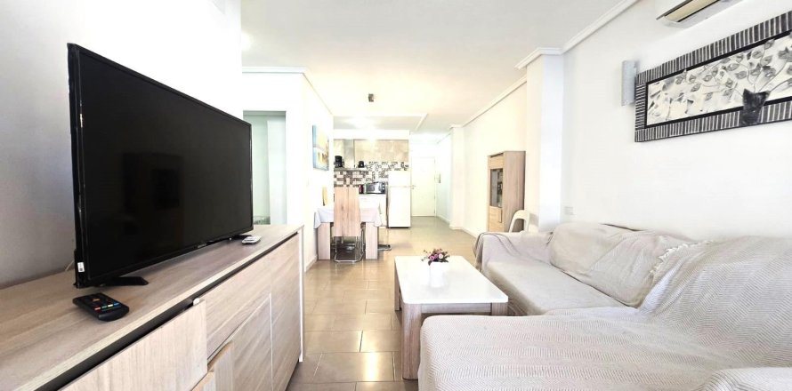 Apartamento en Torrevieja, Alicante, España 3 dormitorios, 74 m2 No. 184207