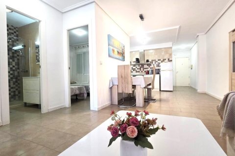 Apartamento en venta en Torrevieja, Alicante, España 3 dormitorios, 74 m2 No. 184207 - foto 7
