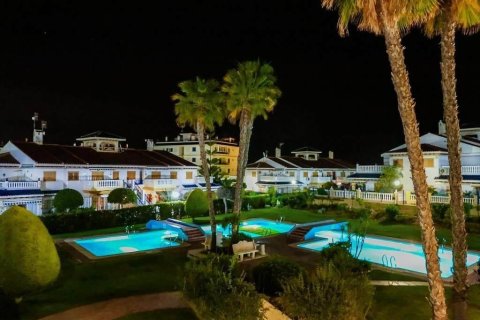 Apartment for sale in Torrevieja, Alicante, Spain 1 bedroom, 57 sq.m. No. 184208 - photo 8