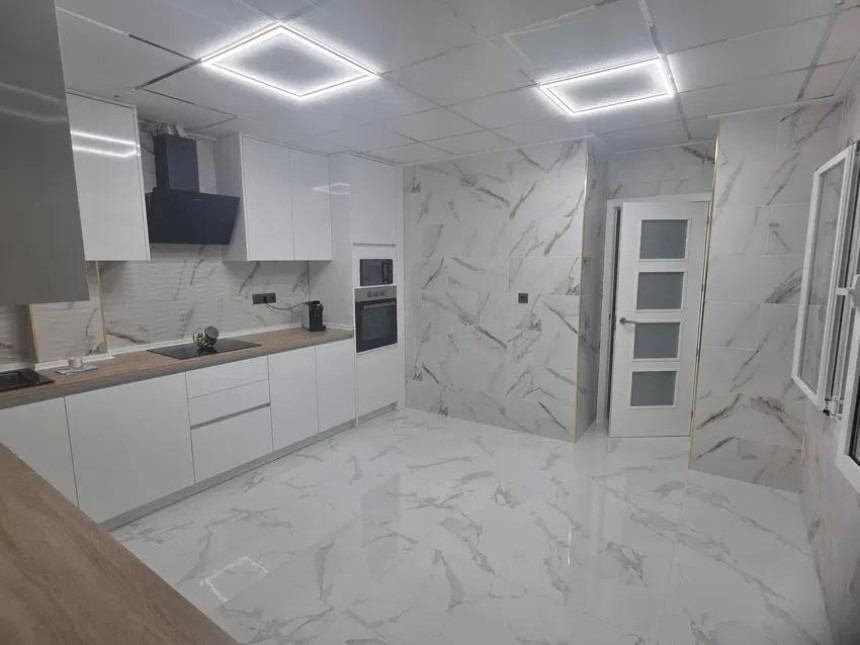 Apartamento en Almoradí, Alicante, España 3 dormitorios, 360 m2 No. 184209