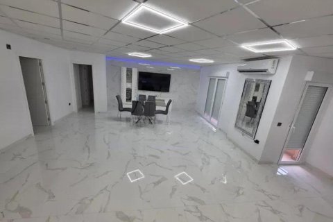 Apartment à Almoradi, Alicante, Espagne 3 chambres, 360 m2 No. 184209