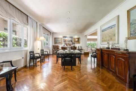 Apartament w Barcelona, Hiszpania 7 sypialni, 460 mkw. nr 150723 – zdjęcie 12