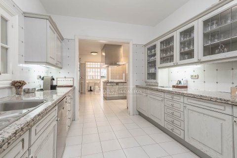 Apartament w Barcelona, Hiszpania 7 sypialni, 460 mkw. nr 150723 – zdjęcie 20