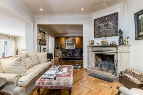 Apartament w Barcelona, Hiszpania 7 sypialni, 460 mkw. nr 150723 – zdjęcie 9