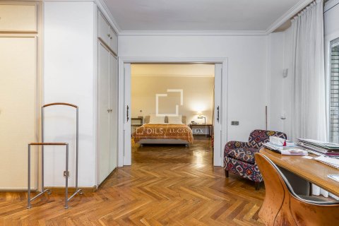 Apartament w Barcelona, Hiszpania 7 sypialni, 460 mkw. nr 150723 – zdjęcie 28