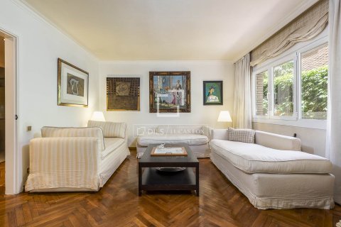 Apartament w Barcelona, Hiszpania 7 sypialni, 460 mkw. nr 150723 – zdjęcie 13