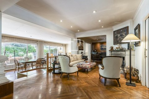 Apartament w Barcelona, Hiszpania 7 sypialni, 460 mkw. nr 150723 – zdjęcie 8