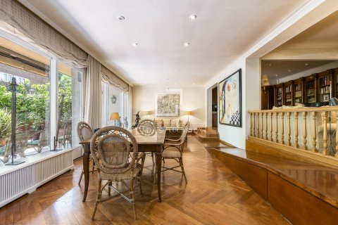 Apartament w Barcelona, Hiszpania 7 sypialni, 460 mkw. nr 150723 – zdjęcie 7