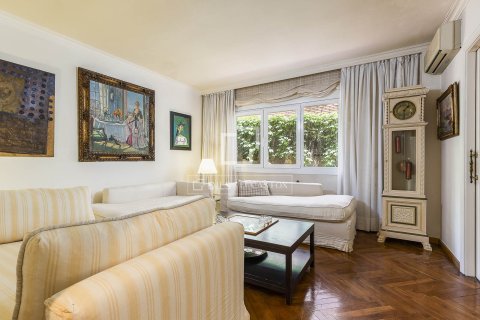 Apartament w Barcelona, Hiszpania 7 sypialni, 460 mkw. nr 150723 – zdjęcie 14