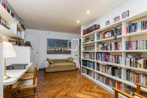 Apartament w Barcelona, Hiszpania 7 sypialni, 460 mkw. nr 150723 – zdjęcie 29