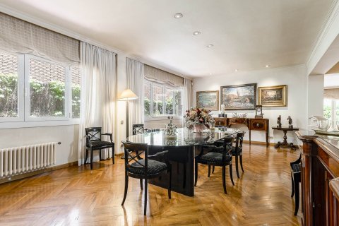 Apartament w Barcelona, Hiszpania 7 sypialni, 460 mkw. nr 150723 – zdjęcie 6