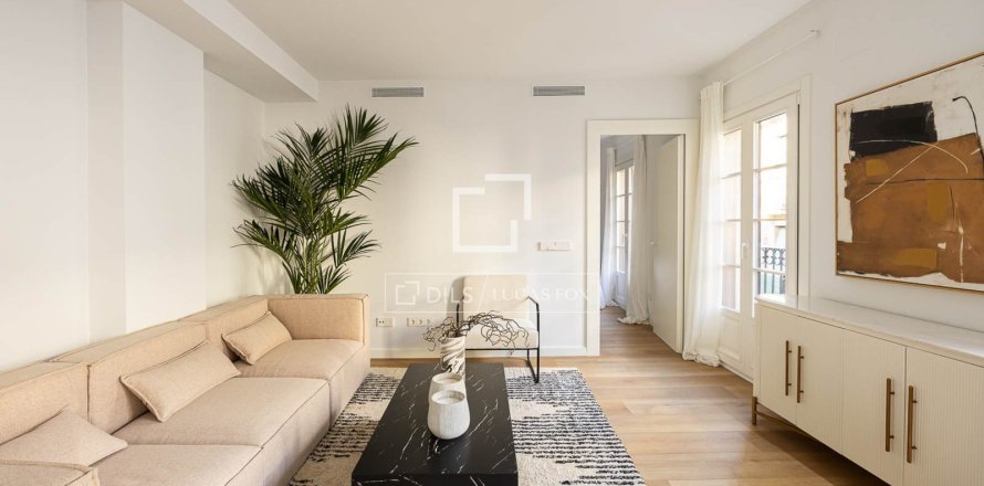 Wohnung in Barcelona, Spanien 3 Schlafzimmer, 108 m2 Nr. 150725