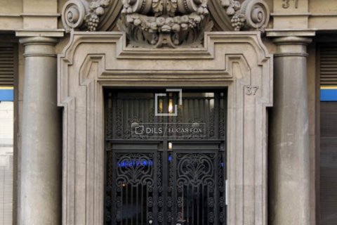 Apartamento en venta en Barcelona, España 3 dormitorios, 126 m2 No. 150721 - foto 12