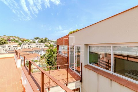 Villa for sale in Sitges, Barcelona, Spain 7 bedrooms, 278 sq.m. No. 150724 - photo 19