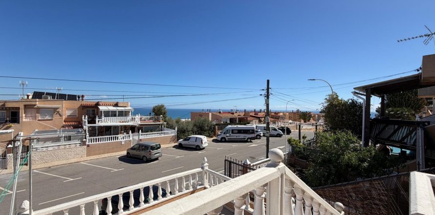 House in Gran Alacant, Alicante, Spain 3 bedrooms, 78 sq.m. No. 166001