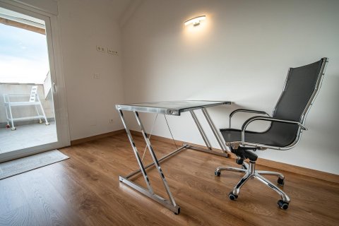 Kattohuoneisto myytävänä Dehesa De Campoamor, Alicante, Espanja, 2 makuuhuonetta, 89 m2 No. 166002 - kuva 15