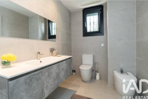 Hus till salu i Nueva Andalucia, Malaga, Spanien 6 sovrum, 515 kvm. Nr. 194367 - foto 21
