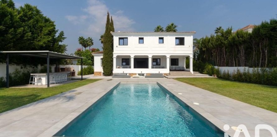 Hus i Nueva Andalucia, Malaga, Spanien 6 sovrum, 515 kvm. Nr. 194367