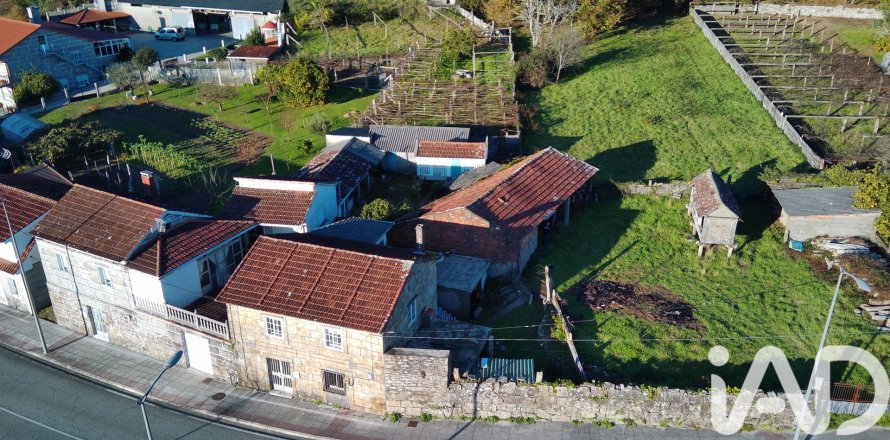Townhouse in Meis, Pontevedra, Spain 4 bedrooms, 147 sq.m. No. 185408