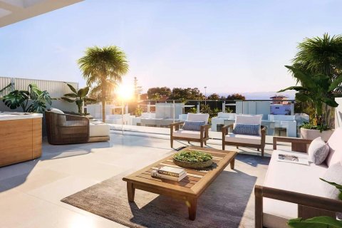 Casa adosada en venta en Sant Joan d'Alacant, Alicante, España 4 dormitorios, 206 m2 No. 170813 - foto 2