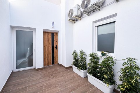 Hotel zum Verkauf in Torrevieja, Alicante, Spanien 12 Schlafzimmer, 350 m2 Nr. 190575 - Foto 6