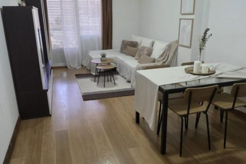 Huoneisto myytävänä Torrevieja, Alicante, Espanja, 3 makuuhuonetta, 67 m2 No. 190572 - kuva 2