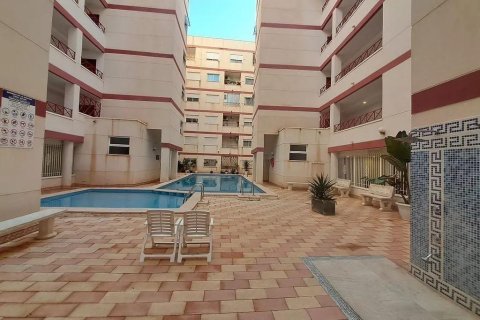 Apartment for sale in Torrevieja, Alicante, Spain 2 bedrooms, 68 sq.m. No. 190574 - photo 3