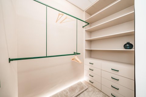 Dzīvoklis pārdošanā Madrid, Spānijā 4 istabas, 176 m2 Nr. 178093 - attēls 26
