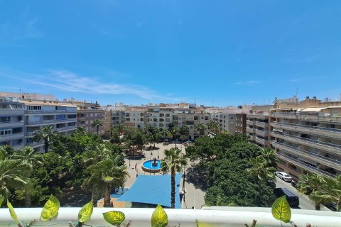 Kattohuoneisto myytävänä Torrevieja, Alicante, Espanja, 2 makuuhuonetta,  No. 178089 - kuva 2