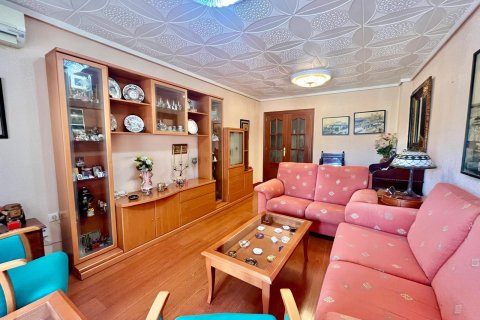 Huoneisto Torrevieja, Alicante, Espanja 3 makuuhuonetta, 97 m2 No. 178088
