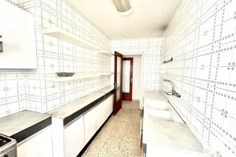 Apartament w Sabadell, Barcelona, Hiszpania 4 sypialnie, 110 mkw. nr 153598 – zdjęcie 24