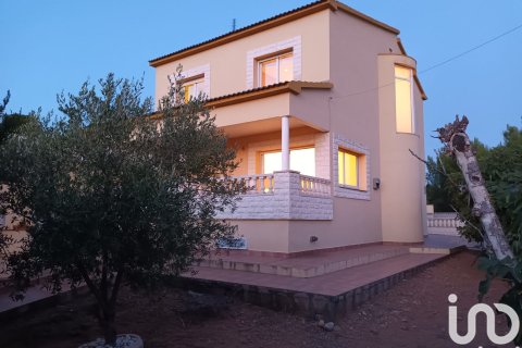 House in La Bisbal Del Penedes, Tarragona, Spain 4 bedrooms, 238 sq.m. No. 153602