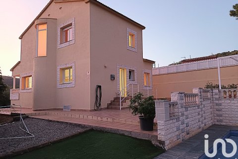 Māja pārdošanā La Bisbal Del Penedes, Tarragona, Spānijā 4 istabas, 238 m2 Nr. 153602 - attēls 4