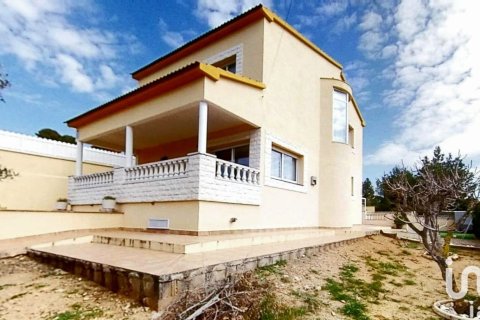 Māja pārdošanā La Bisbal Del Penedes, Tarragona, Spānijā 4 istabas, 238 m2 Nr. 153602 - attēls 14