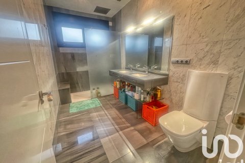 Lägenhet till salu i Aviles, Asturias, Spanien 4 sovrum, 550 kvm. Nr. 153600 - foto 10