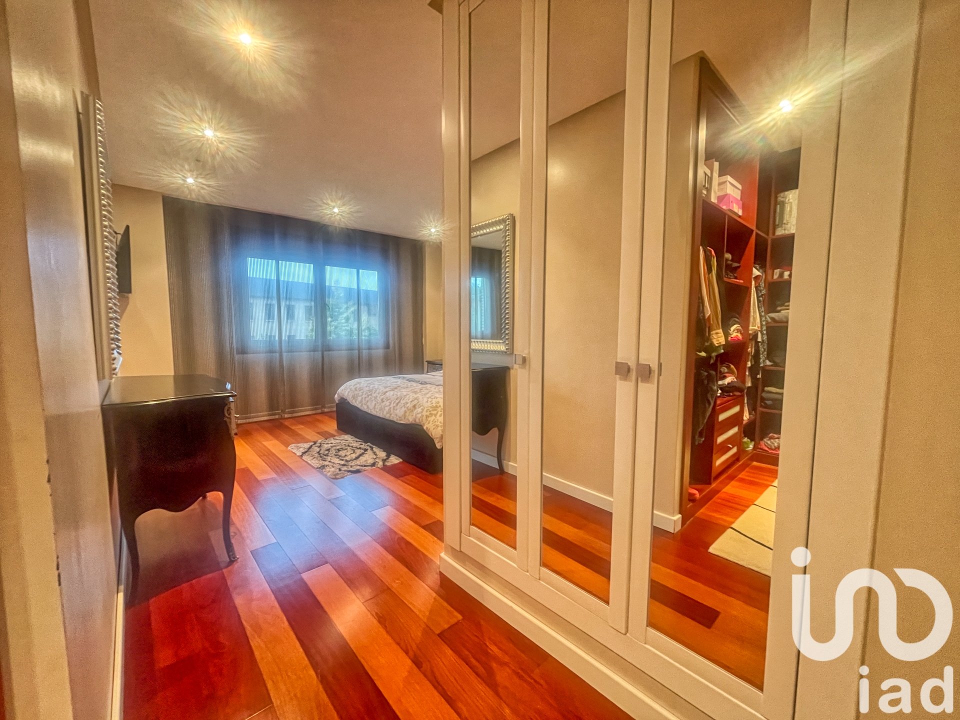 Apartment in Aviles, Asturias, Spain 4 bedrooms, 550 sq.m. No. 153600