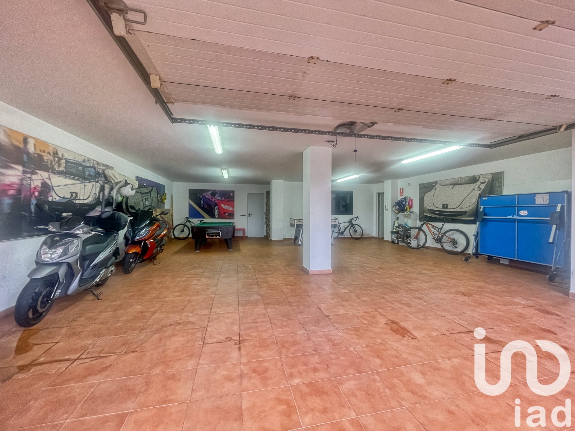 Apartment in Aviles, Asturias, Spain 4 bedrooms, 550 sq.m. No. 153600