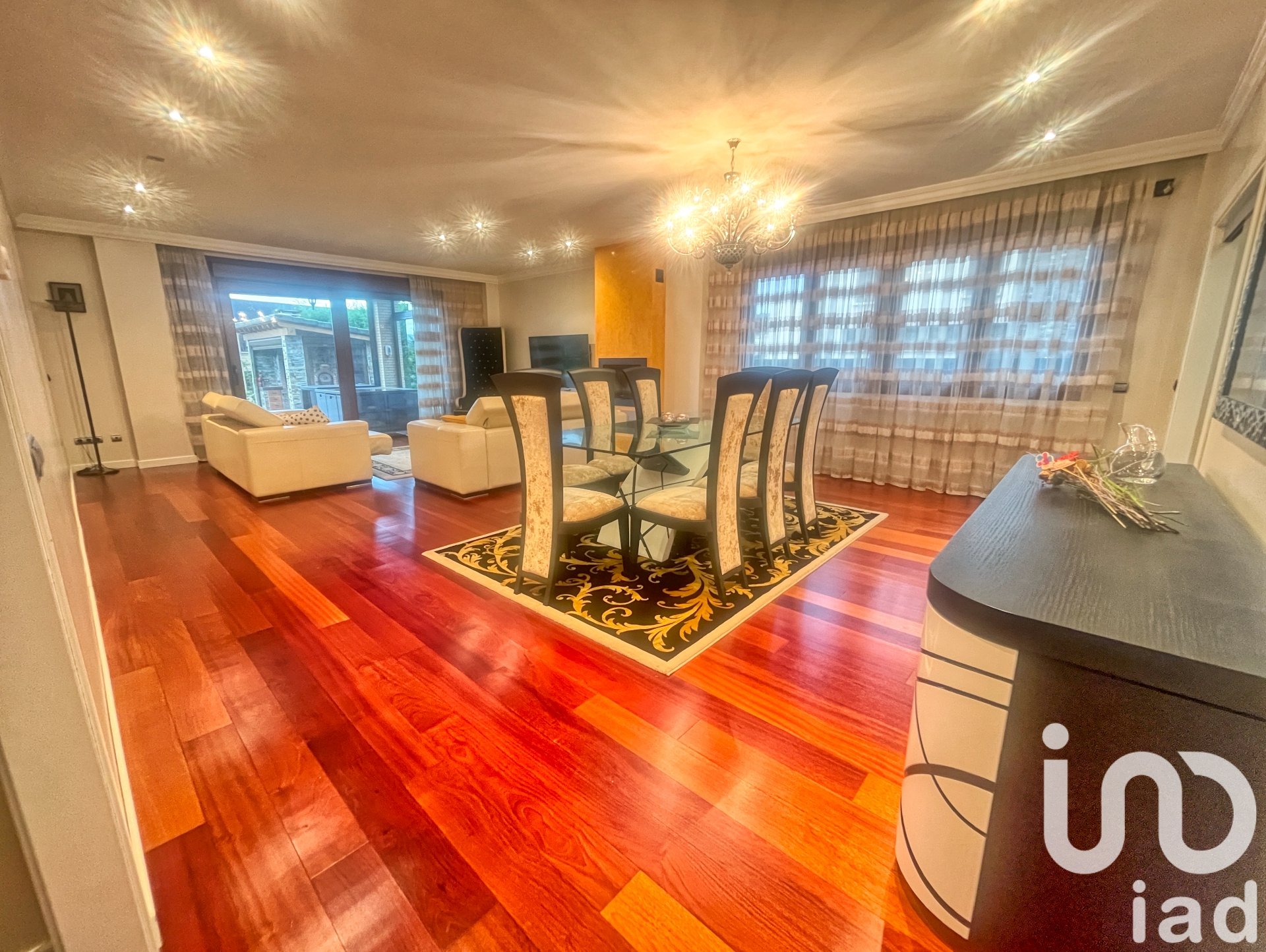 Apartment in Aviles, Asturias, Spain 4 bedrooms, 550 sq.m. No. 153600